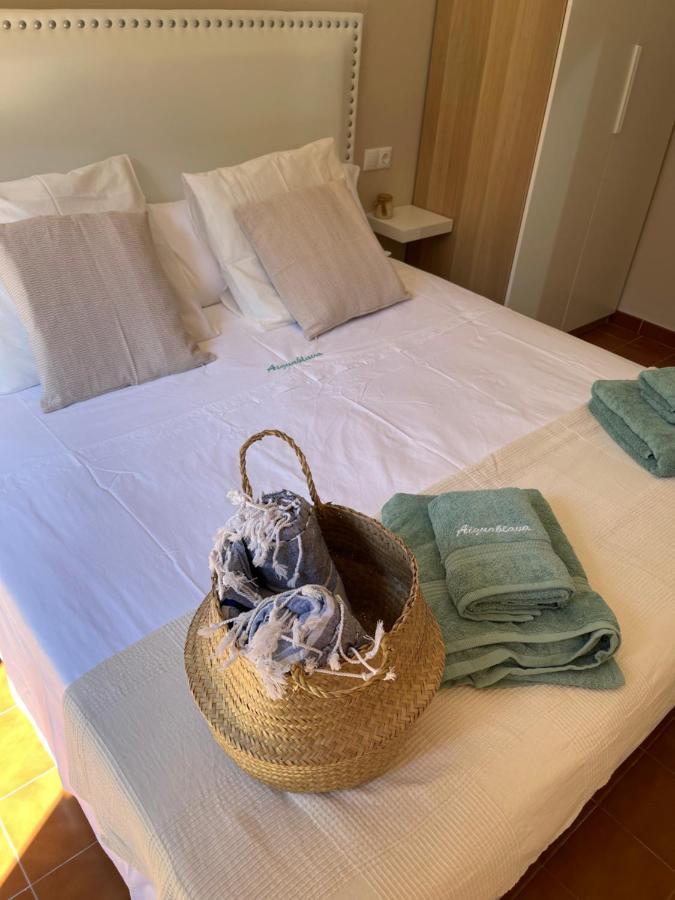 Bonito Apartamento Con Terraza, Jardin Y Piscina Cala'N Bosch  Extérieur photo