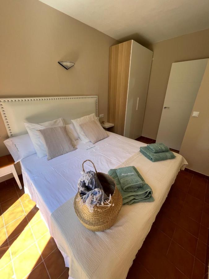 Bonito Apartamento Con Terraza, Jardin Y Piscina Cala'N Bosch  Extérieur photo