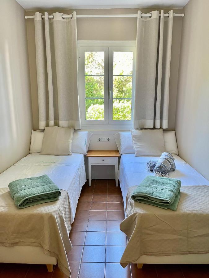 Bonito Apartamento Con Terraza, Jardin Y Piscina Cala'N Bosch  Extérieur photo