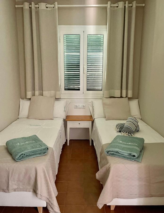 Bonito Apartamento Con Terraza, Jardin Y Piscina Cala'N Bosch  Extérieur photo