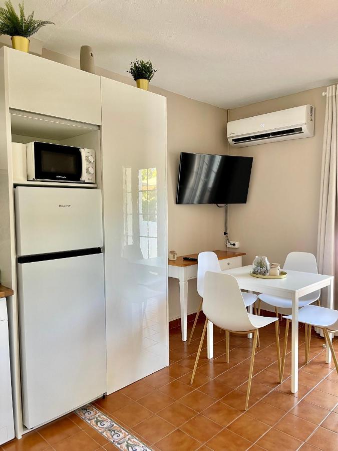 Bonito Apartamento Con Terraza, Jardin Y Piscina Cala'N Bosch  Extérieur photo